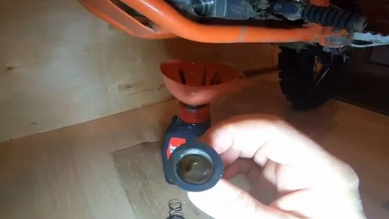 как менять масло на 172 fmm